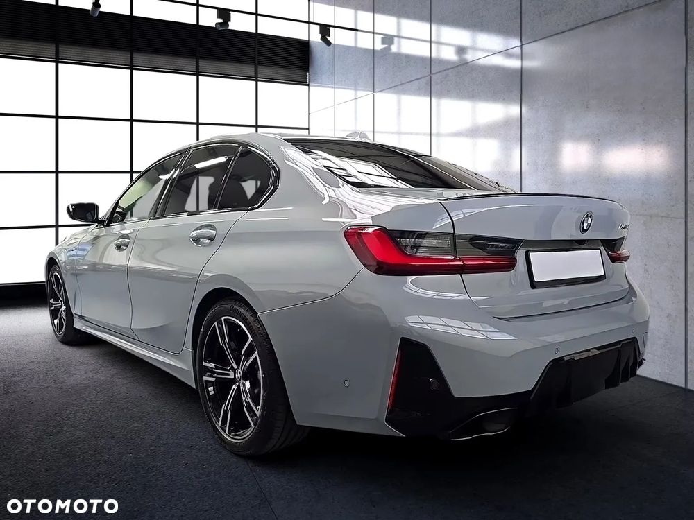 BMW Seria 3 M340i xDrive mHEV sport - 9