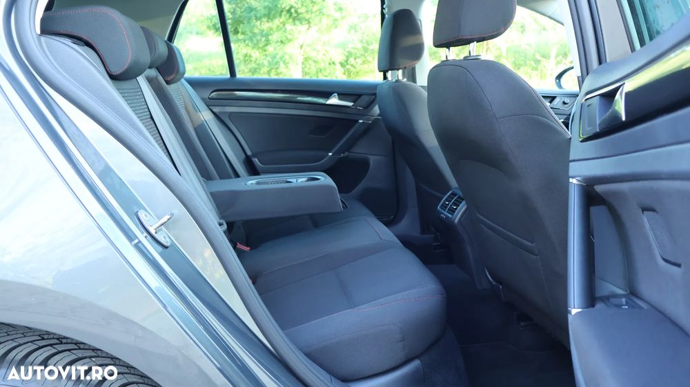 Volkswagen Golf 1.5 TSI ACT DSG Sound - 14