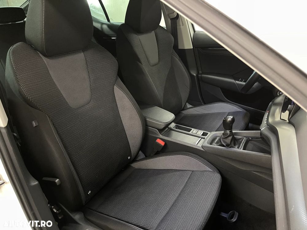 Skoda Octavia 2.0 TDI Ambition - 10