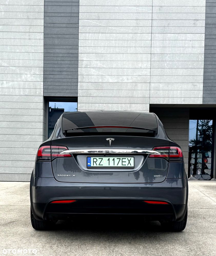 Tesla Model X Long Range Plus - 8