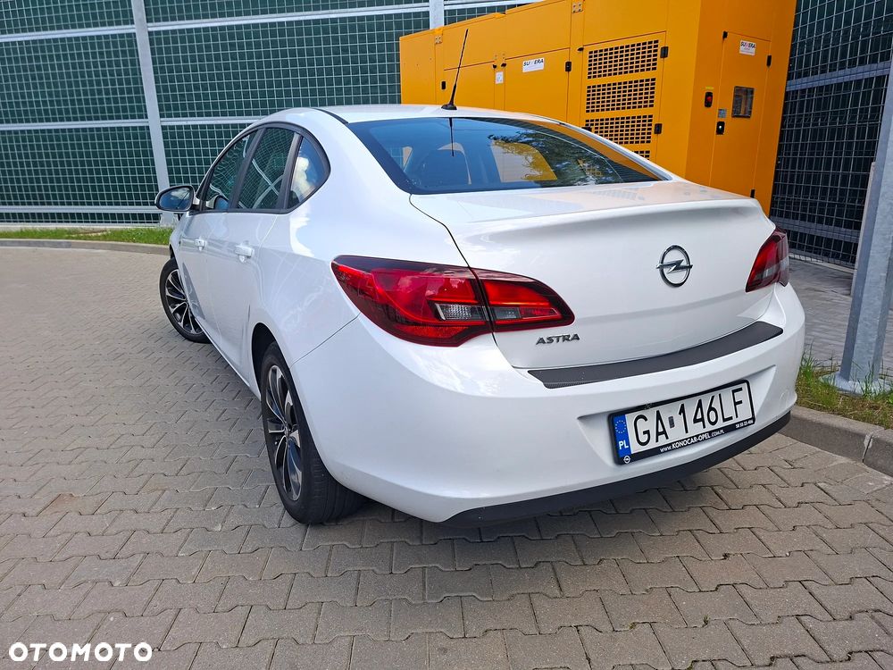 Opel Astra 2016 photo 3
