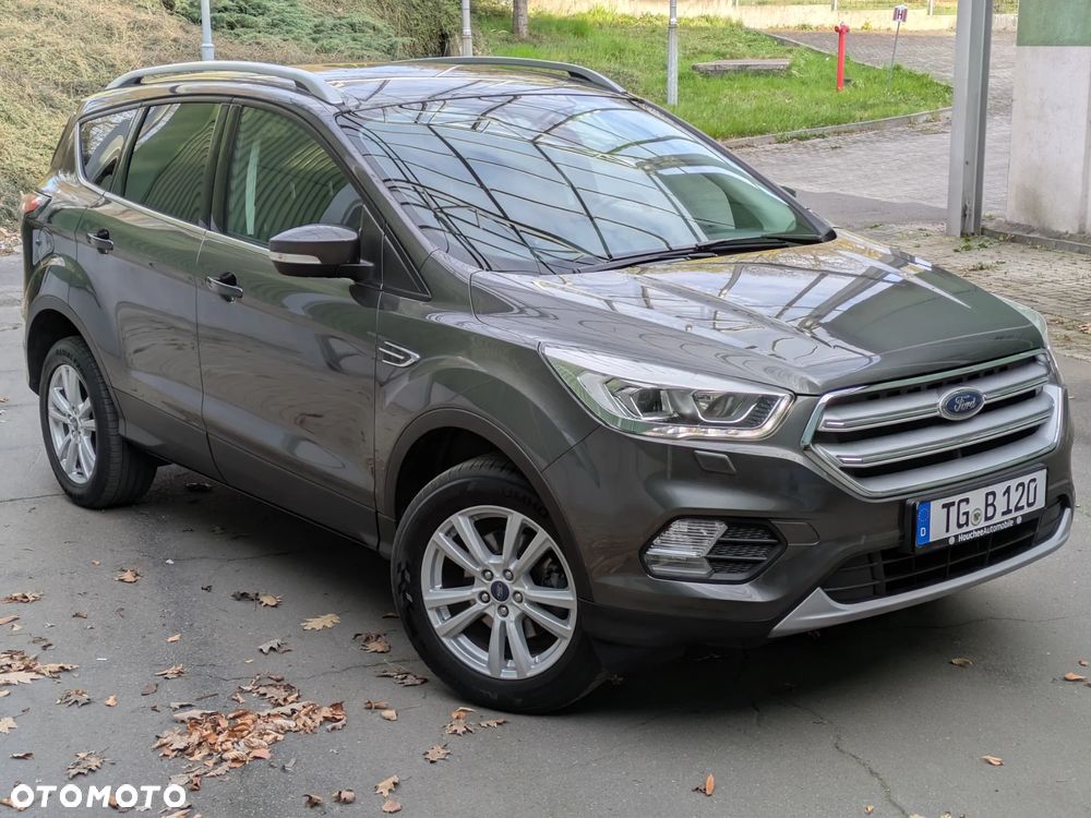 Ford Kuga 1.5 EcoBoost 2x4 SYNC - 1