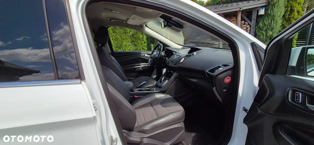 Ford Kuga - 8
