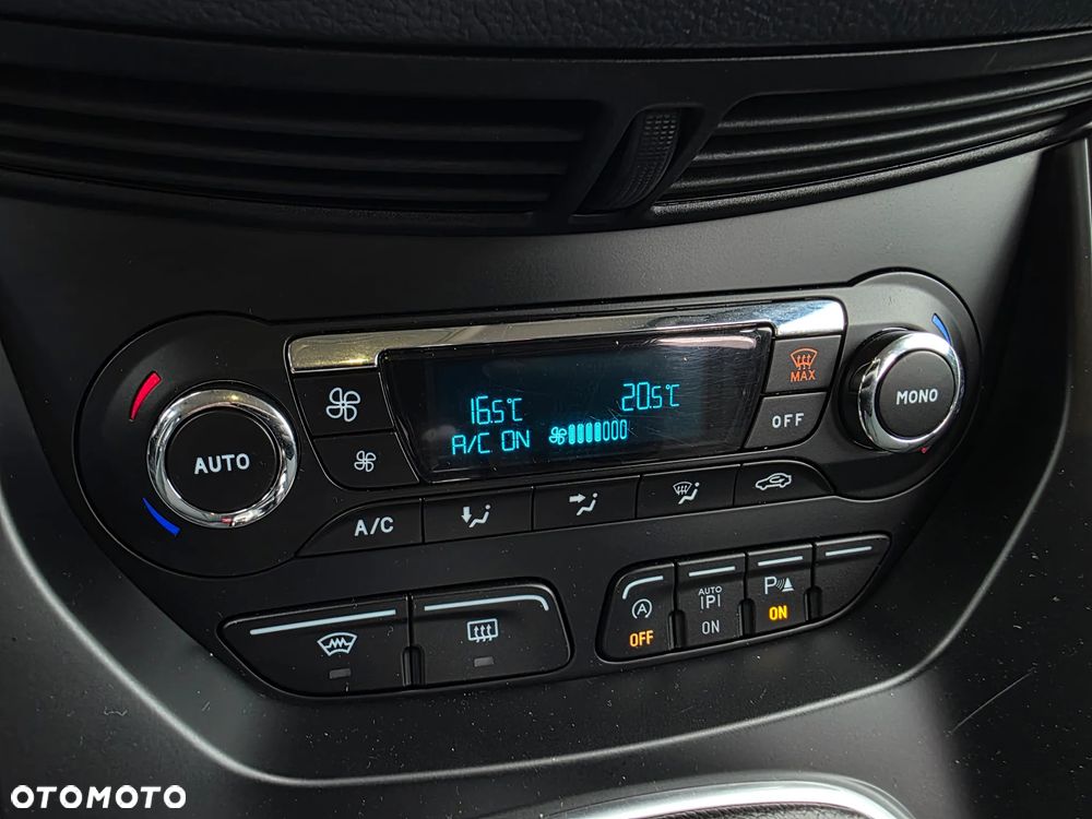 Ford C-MAX 1.6 TDCi Start-Stop-System Titanium - 24