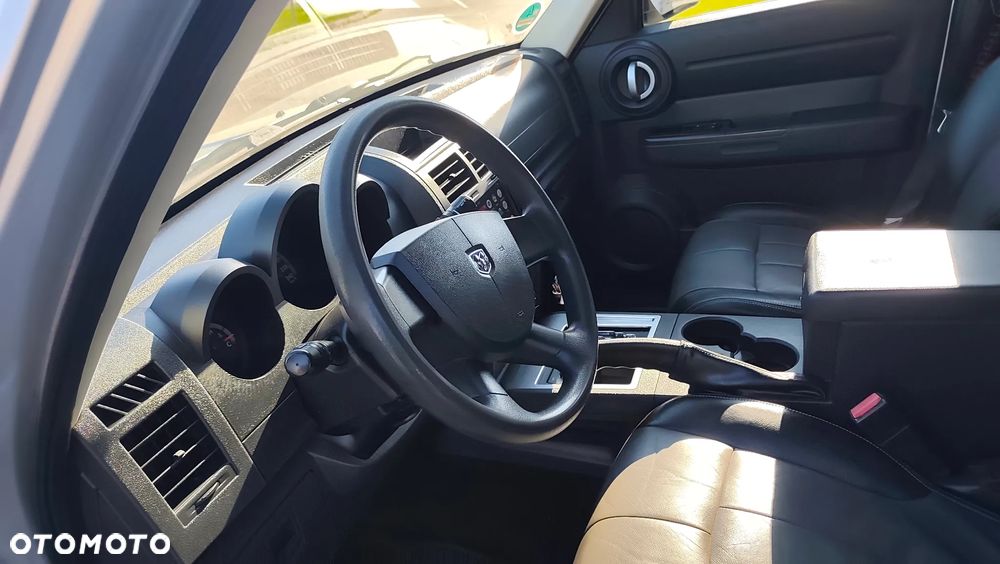 Dodge Nitro 2.8 CRD DPF Automatik R/T - 36