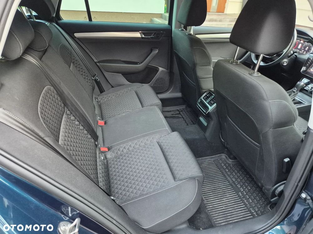 Skoda Superb 2.0 TDI SCR Ambition DSG - 17