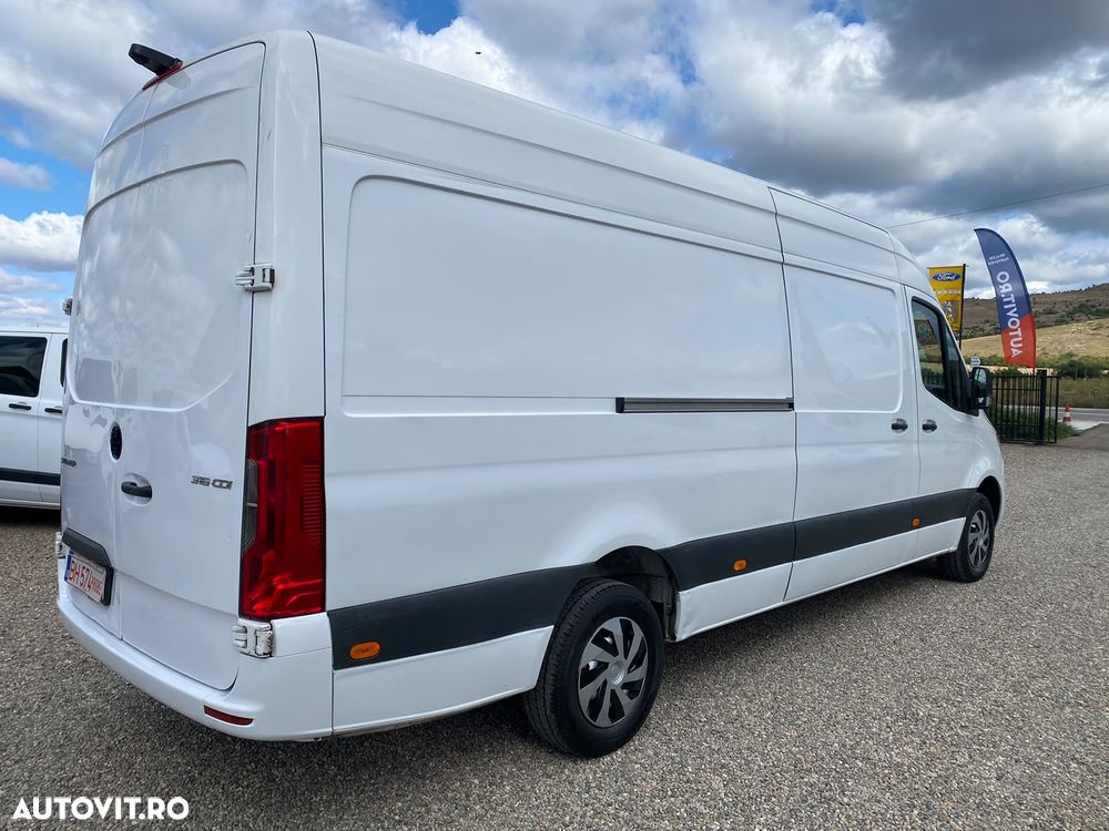 Mercedes-Benz SPRINTER - 4