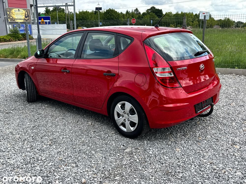 Hyundai i30 1.4 Blue Classic - 11