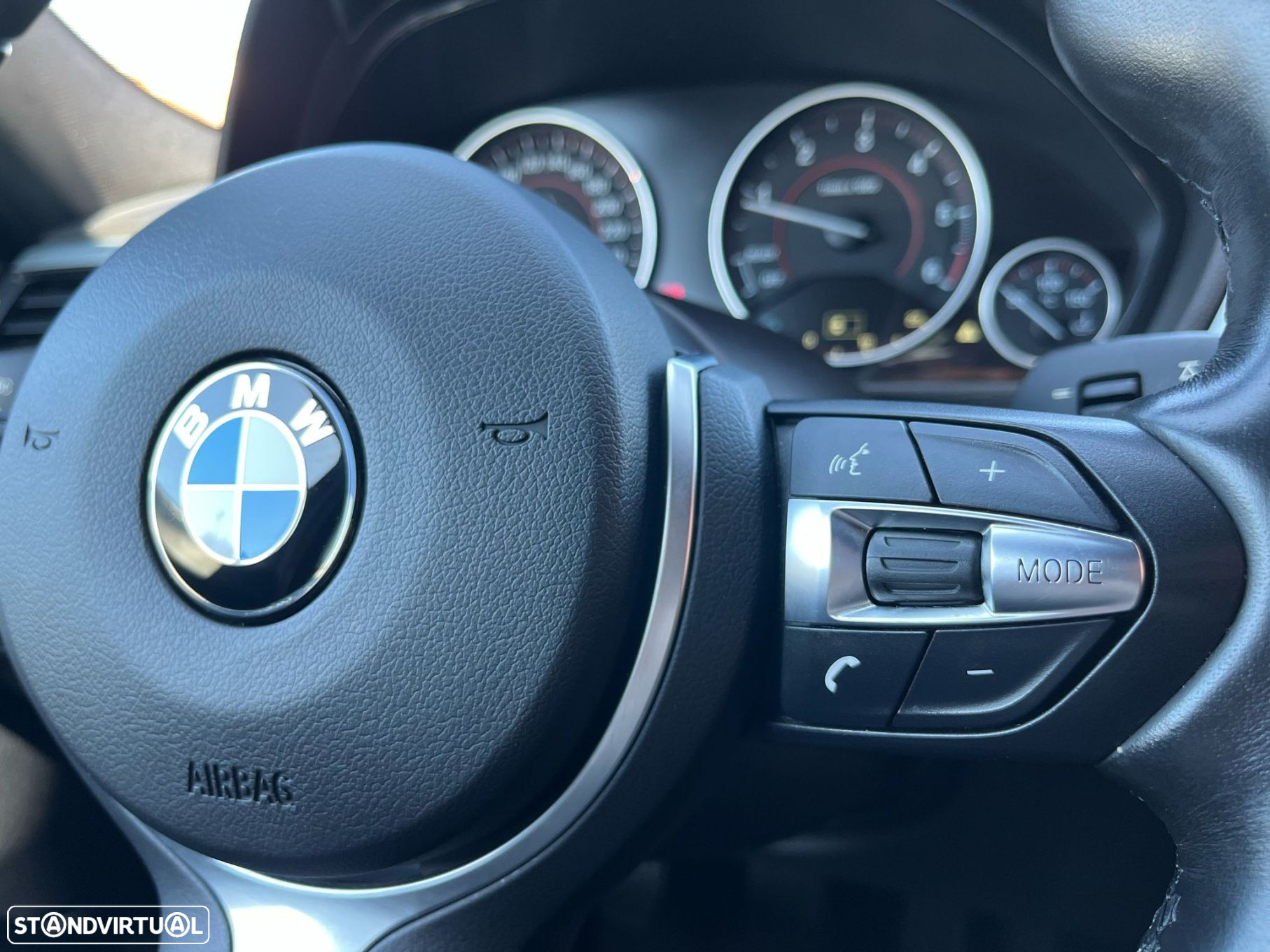 BMW 318 d Touring Line Sport - 11