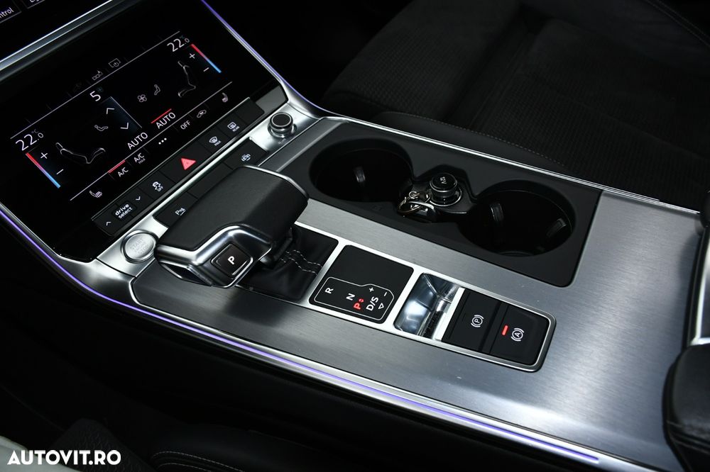 Audi A6 Avant 55 TFSI e quattro S tronic S line - 13