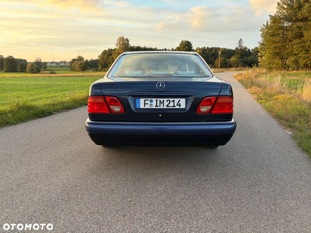 Mercedes-Benz Klasa E - 5