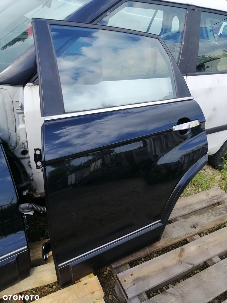 Chevrolet Captiva C100 drzwi kompletne kod lakieru 19U Black Mica bez korozji EU - 20