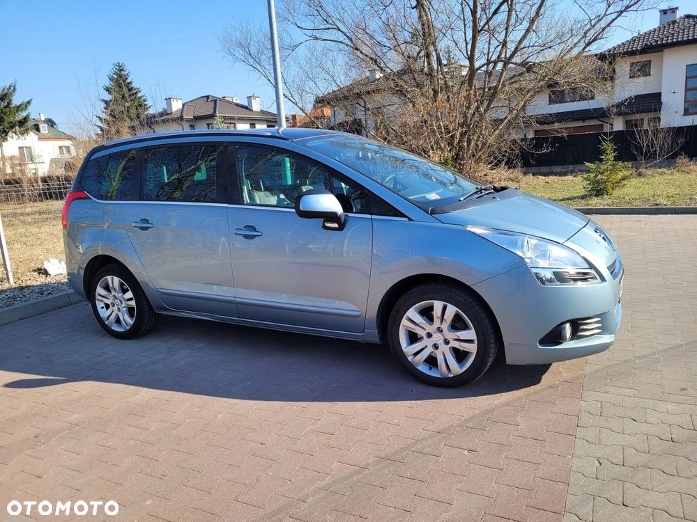 Peugeot 5008 2.0 HDi Premium + - 10