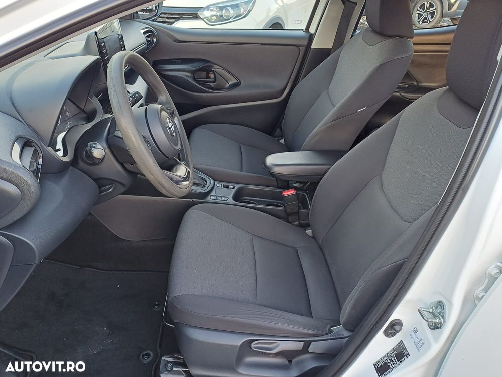 Toyota Yaris - 9