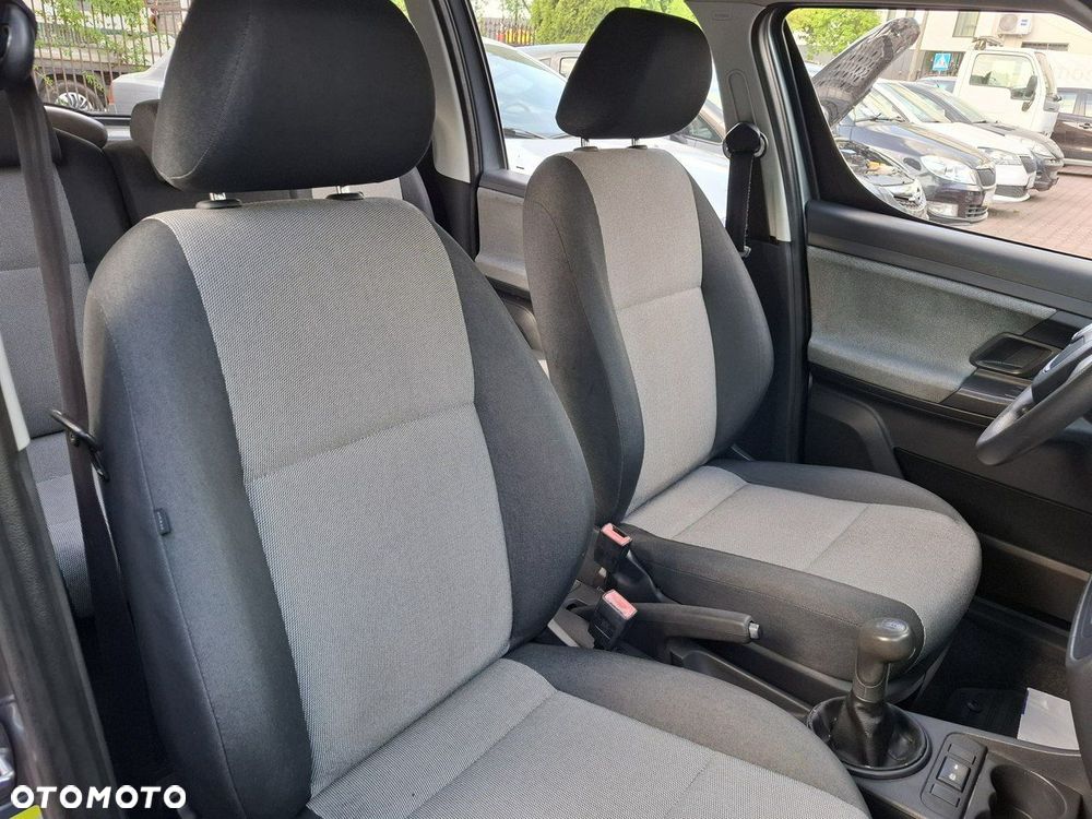Skoda Roomster 1.2 Style PLUS EDITION - 21