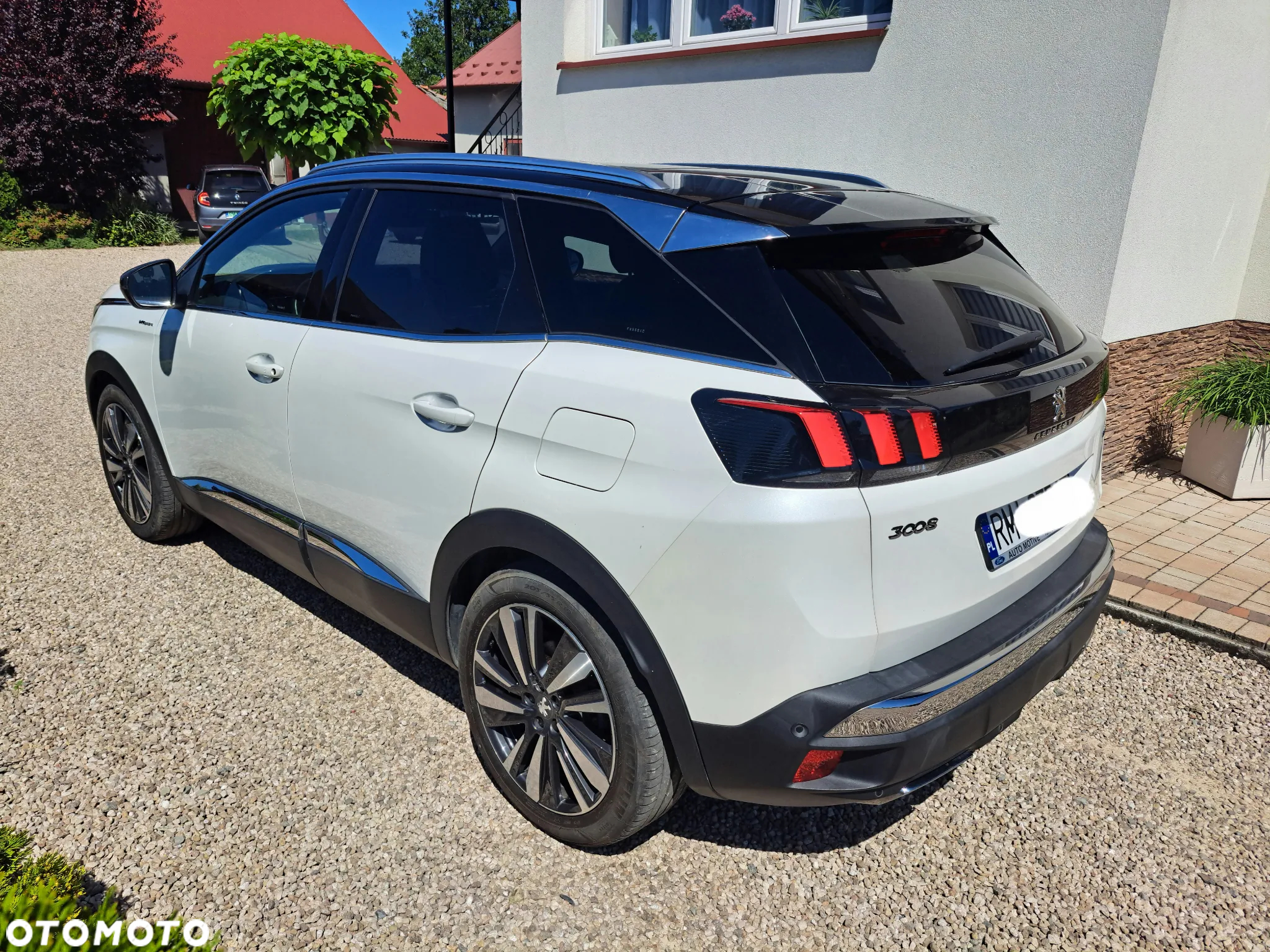 Peugeot 3008 Plug-In Hybrid4 300 e-EAT8 GT - 5