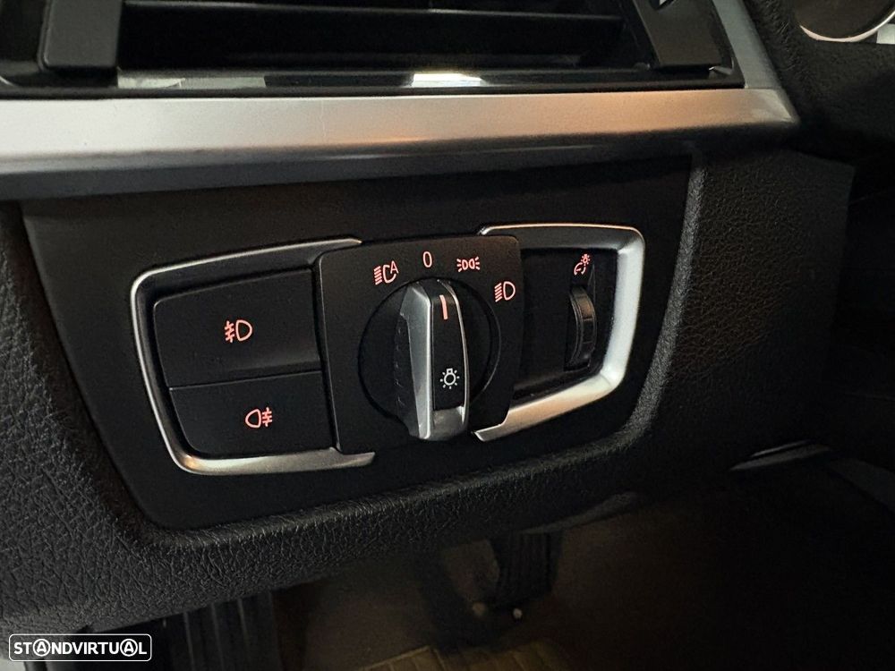 BMW 316 d Line Sport Shadow - 19