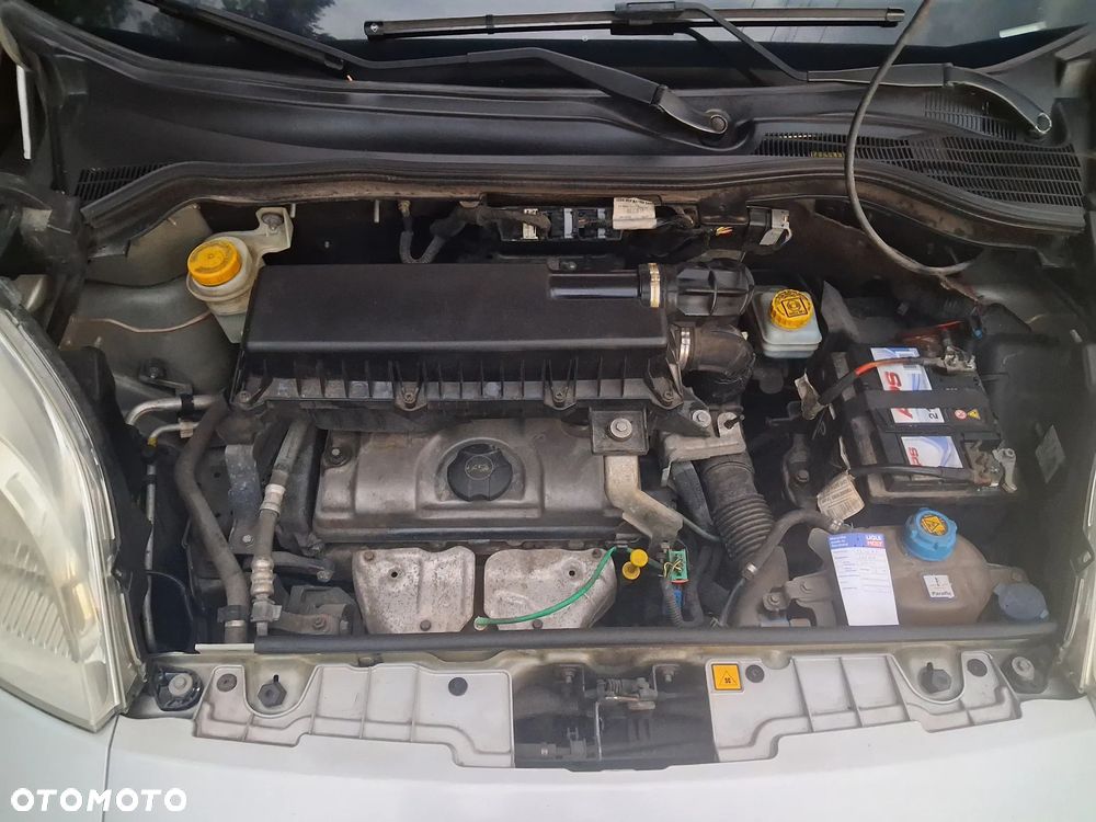 Fiat Qubo - 13