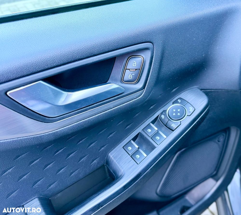 Ford Kuga 2.5 Duratec PHEV Titanium - 29