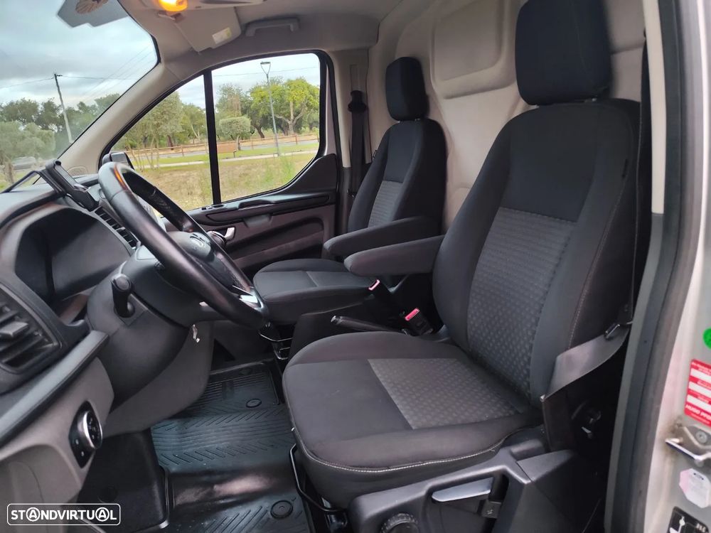 Ford Transit Custom 300 L1H1 - 11