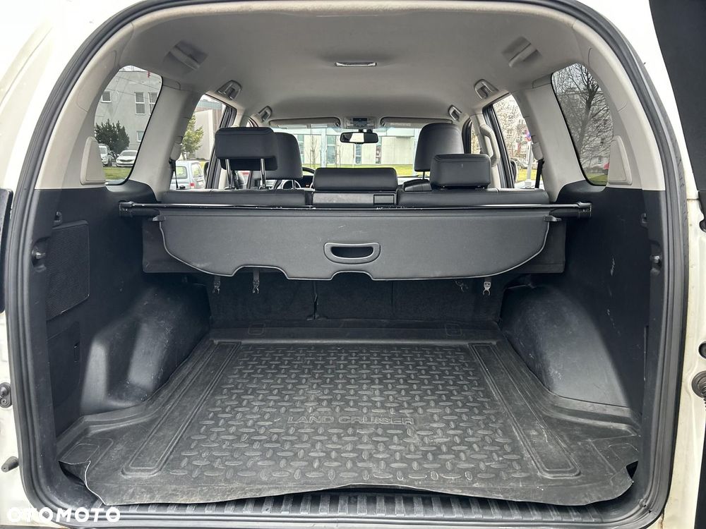 Toyota Land Cruiser LC 2.8 D-4D Invincible - 23