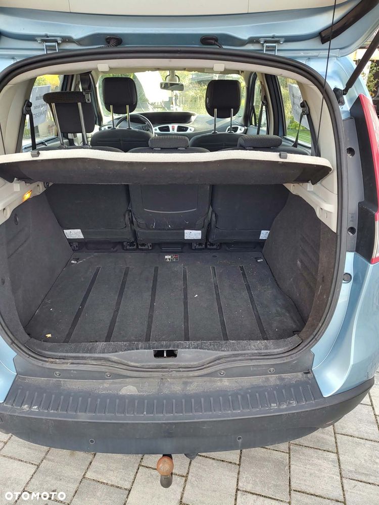 Renault Scenic - 8