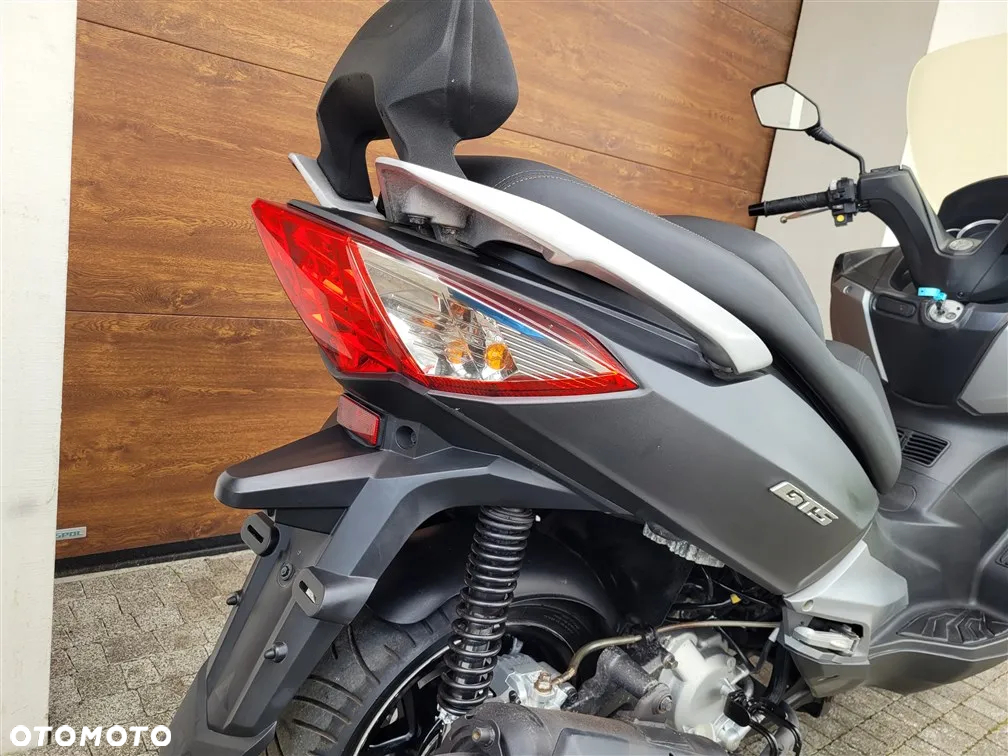 SYM GTS - 31