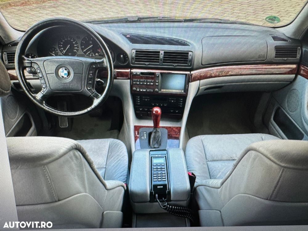 BMW Seria 7 728iA - 19