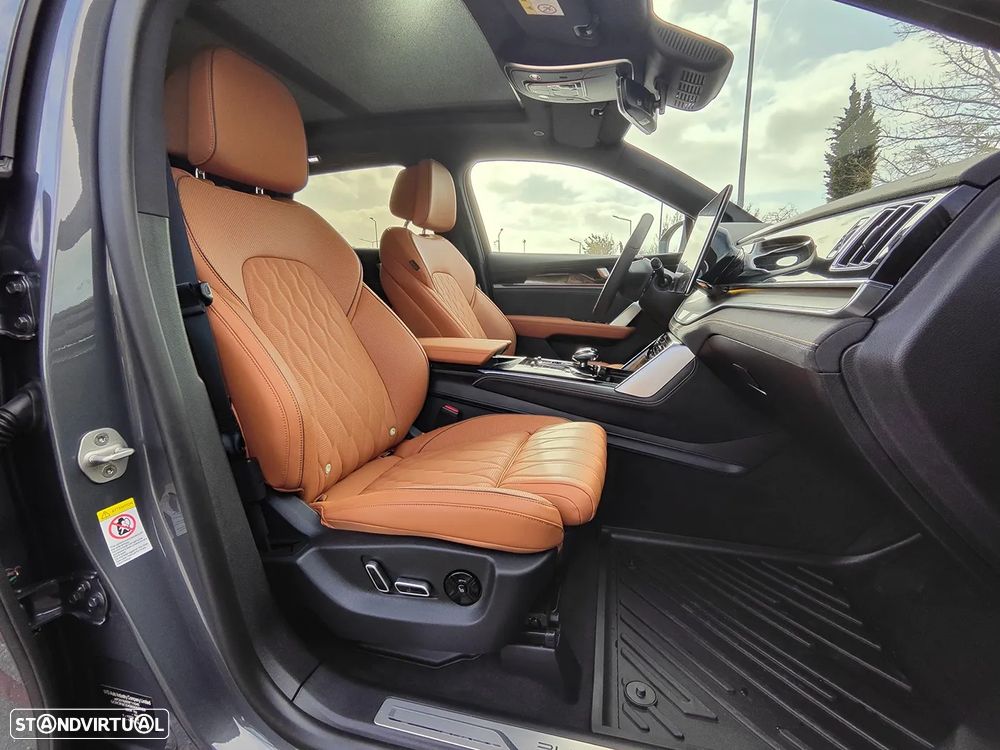 BYD Tang 108.8 kWh AWD Flagship - 16