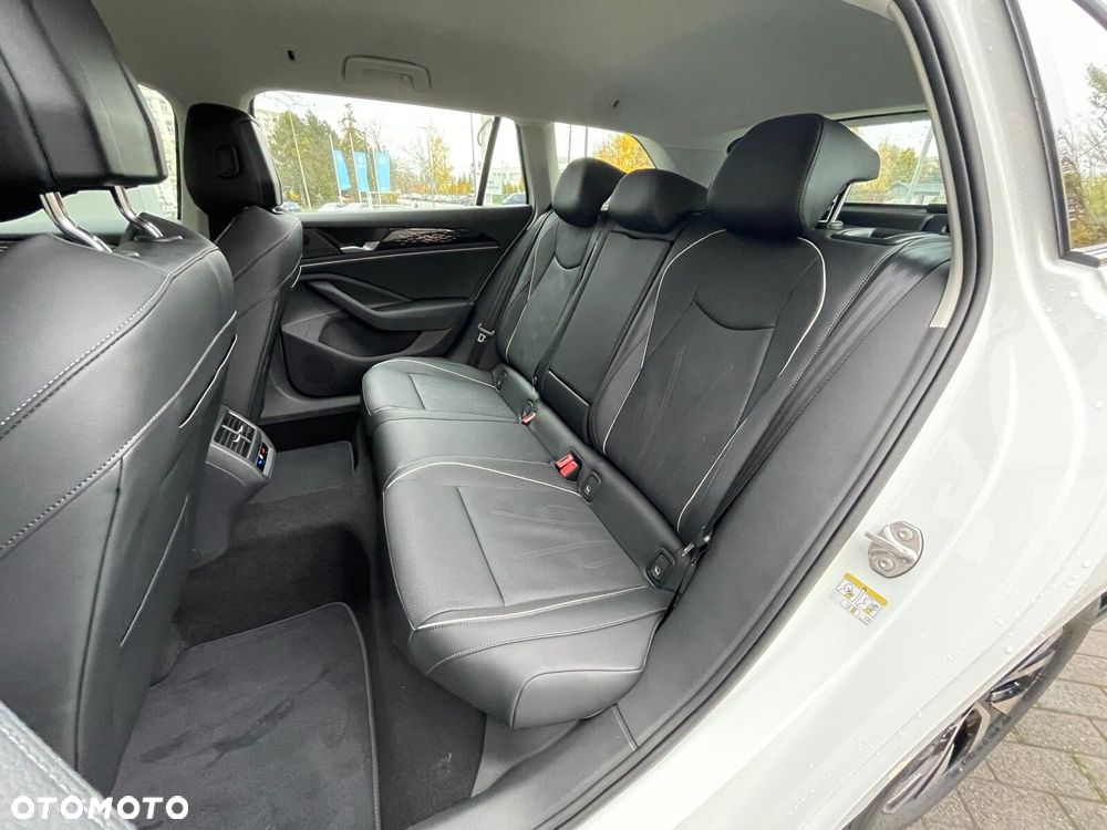 Volkswagen Passat 2.0 TDI EVO Business DSG - 26