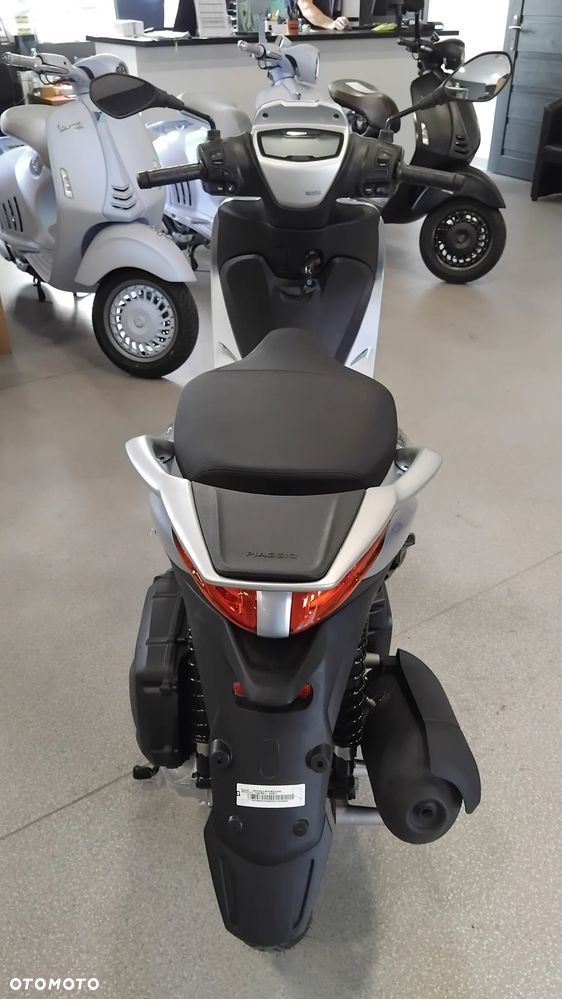 Piaggio Medley - 3