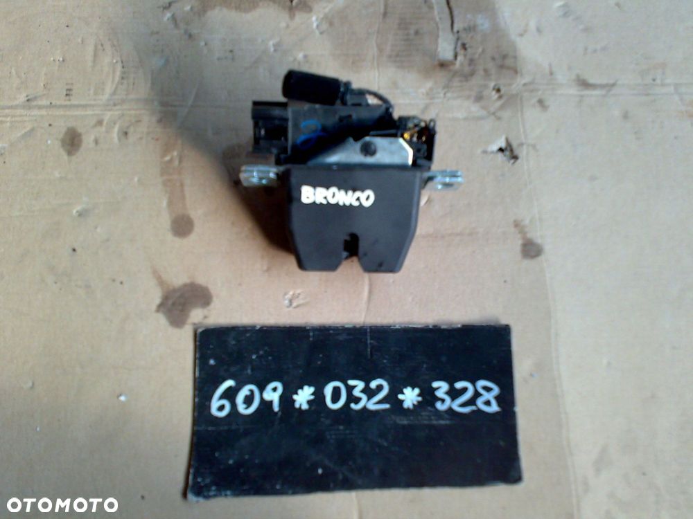 ford bronco sport 2020 - zamek klapy klapa tył - 1