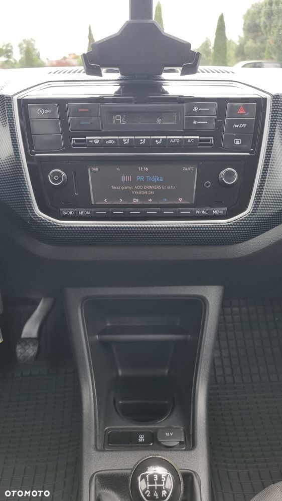 Volkswagen up! Active - 25