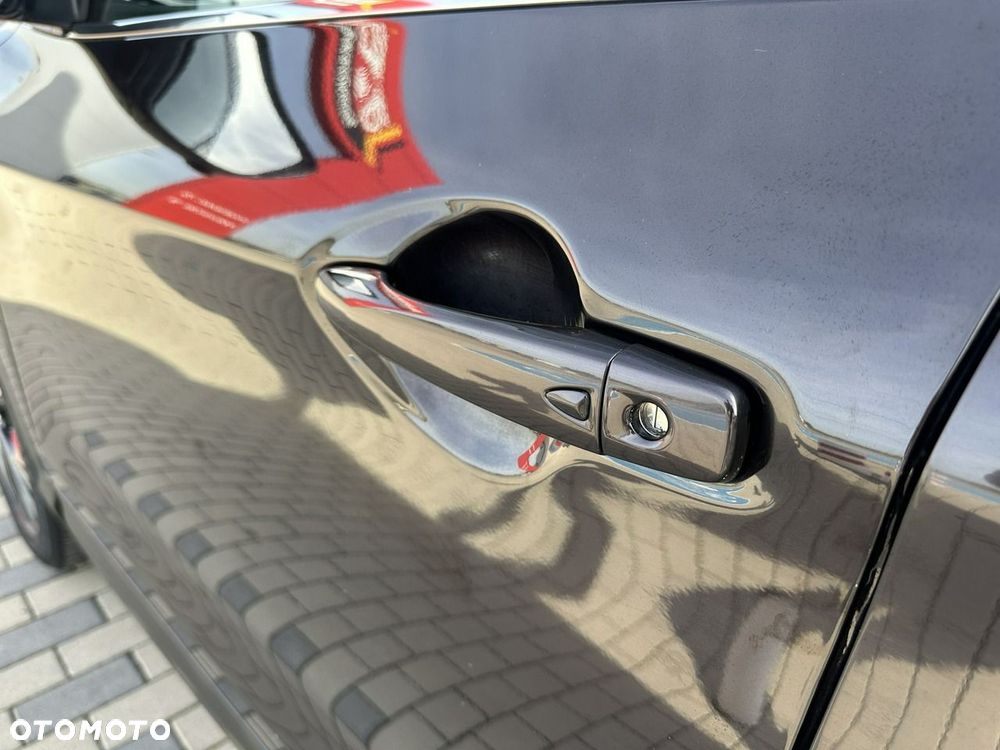 Nissan Qashqai 1.2 DIG-T N-Connecta - 30
