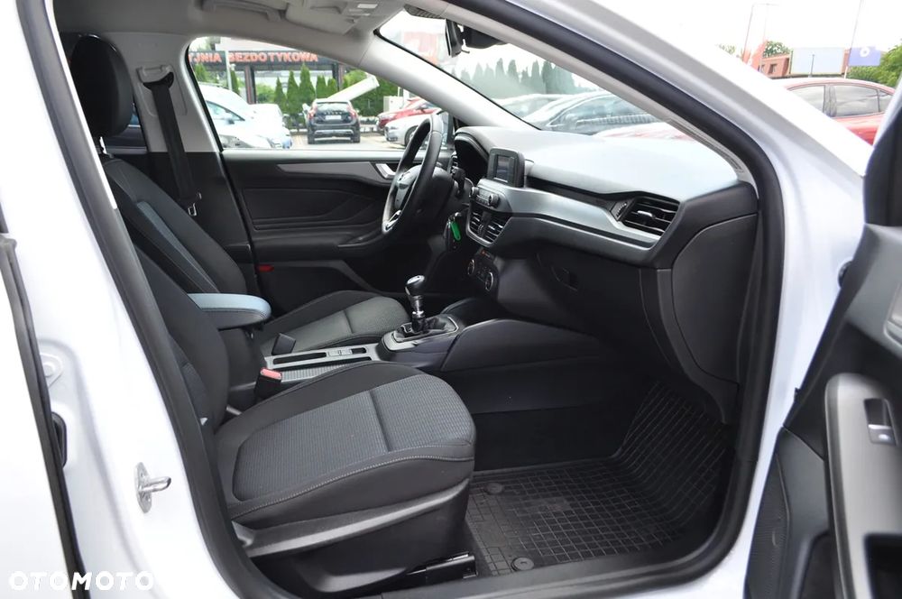 Ford Focus SW 1.5 EcoBlue Active Business - 31