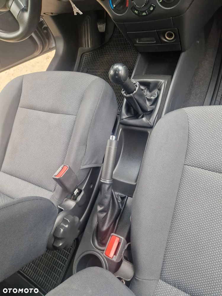 Chevrolet Aveo 1.2 16V Base+ / Classic+ - 12