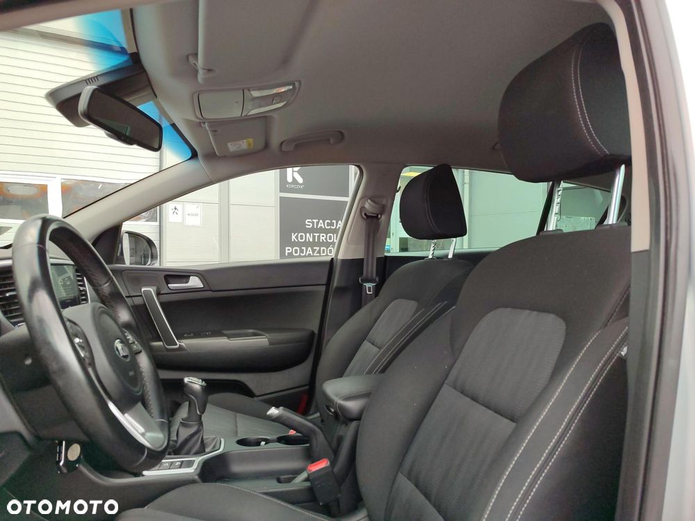 Kia Sportage 1.6 T-GDI M 2WD - 10