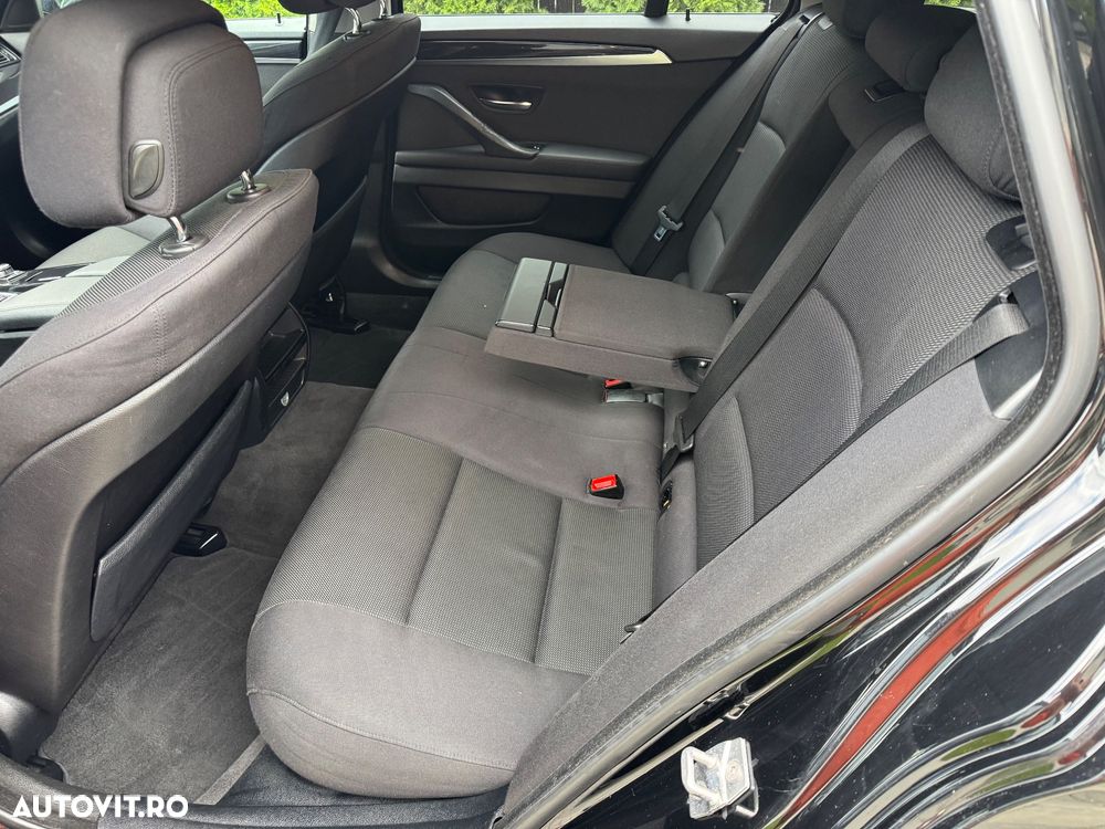 BMW Seria 5 520d Sport-Aut. - 16