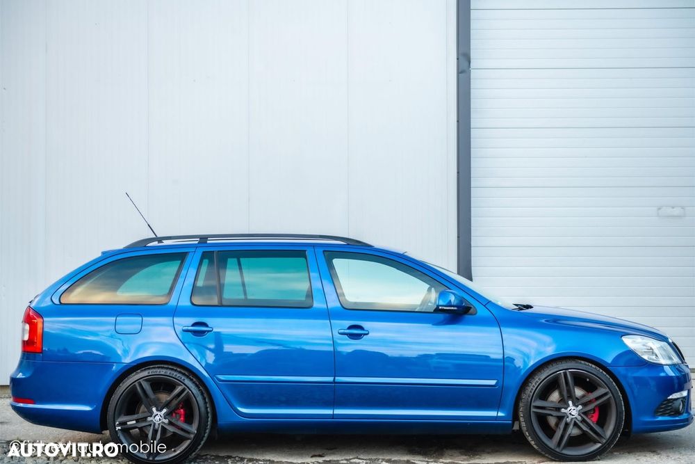 Skoda Octavia 2.0 TSI DSG RS - 3