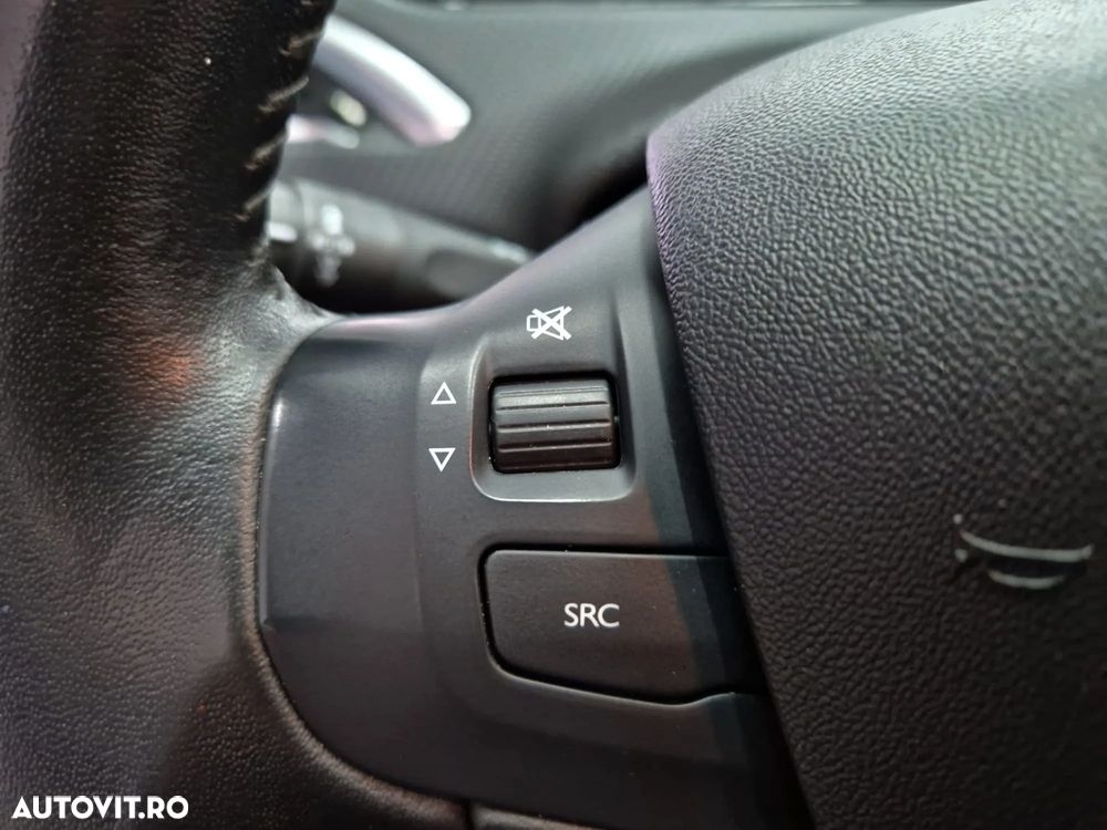 Peugeot 2008 1.5 BlueHDI FAP Active - 10
