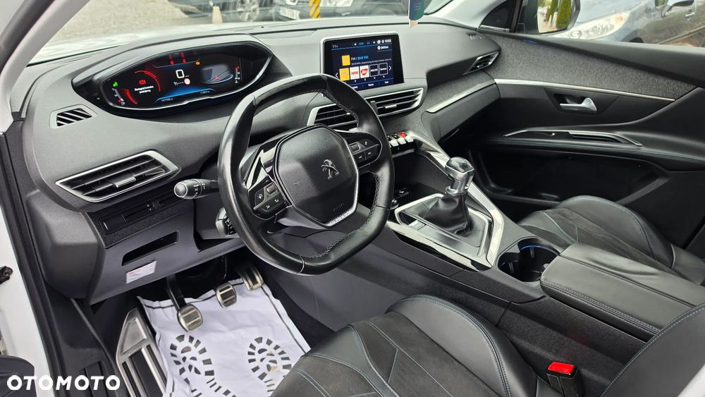 Peugeot 5008 BlueHDi 130 Active Pack - 14