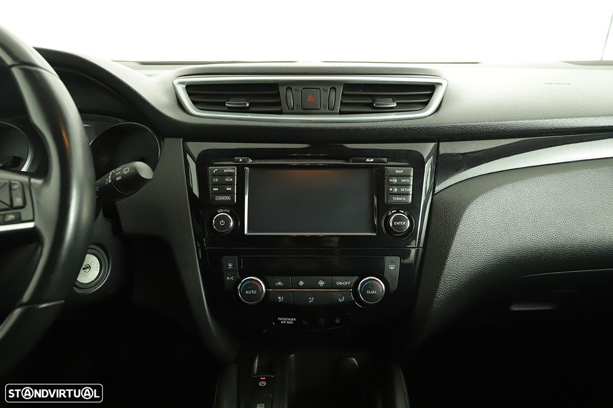 Nissan Qashqai 1.5 dCi N-Connecta - 9