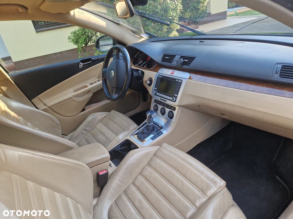 Volkswagen Passat 2.0 TDI DPF Highline DSG - 4