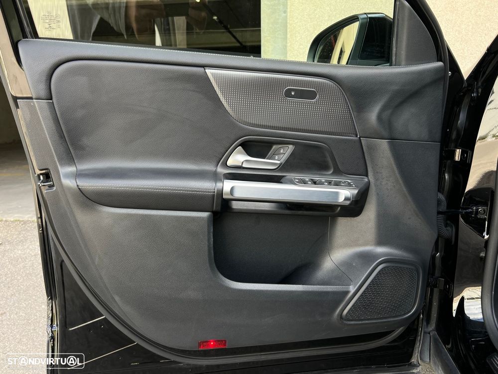 Mercedes-Benz GLB 180 d Progressive - 31