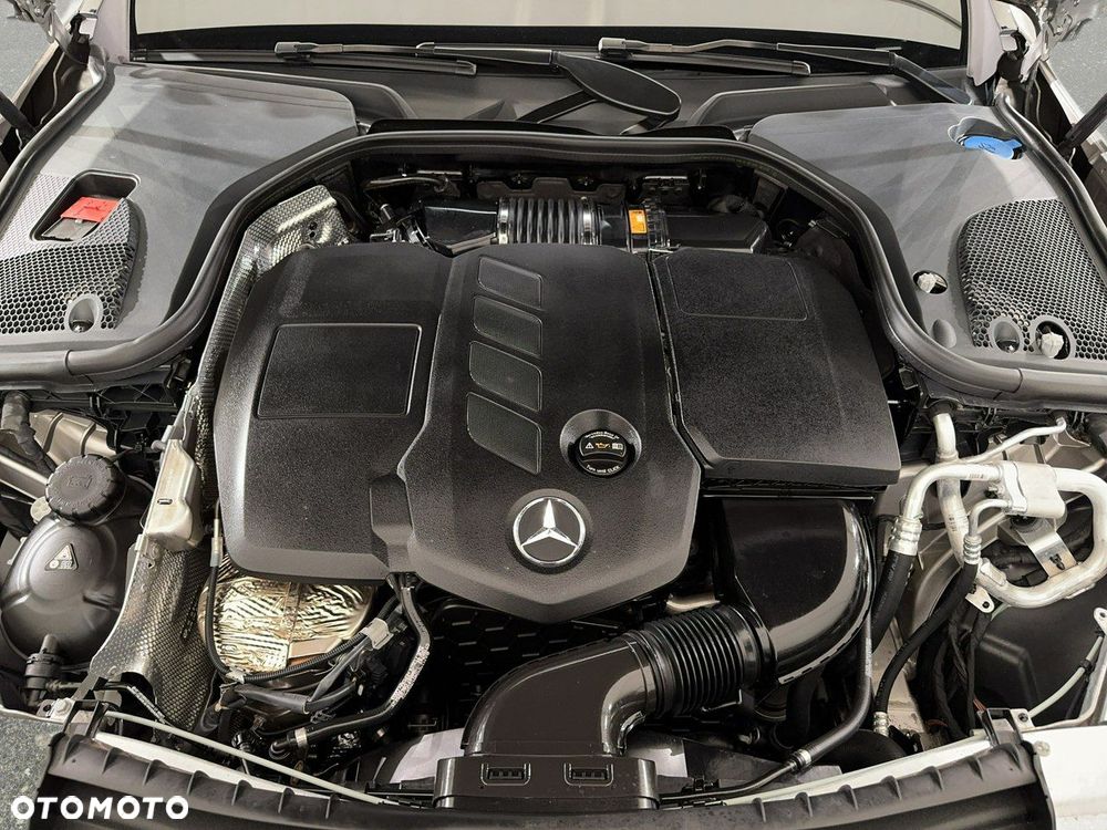 Mercedes-Benz Klasa E - 37