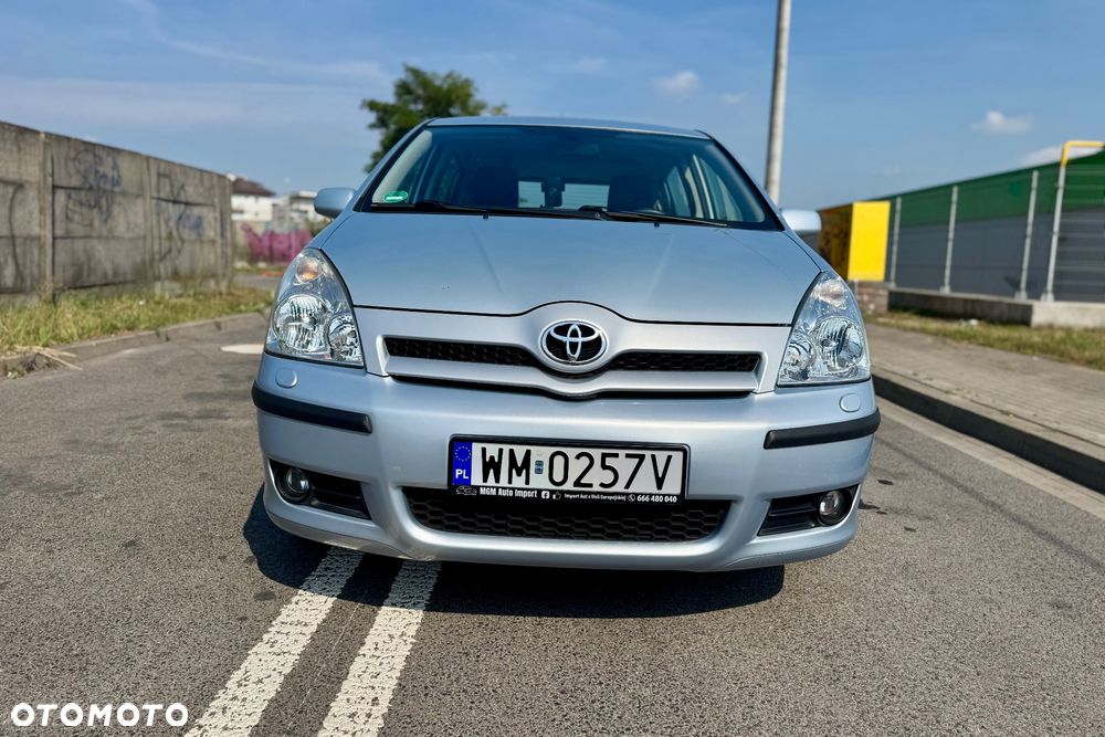 Toyota Corolla Verso - 7