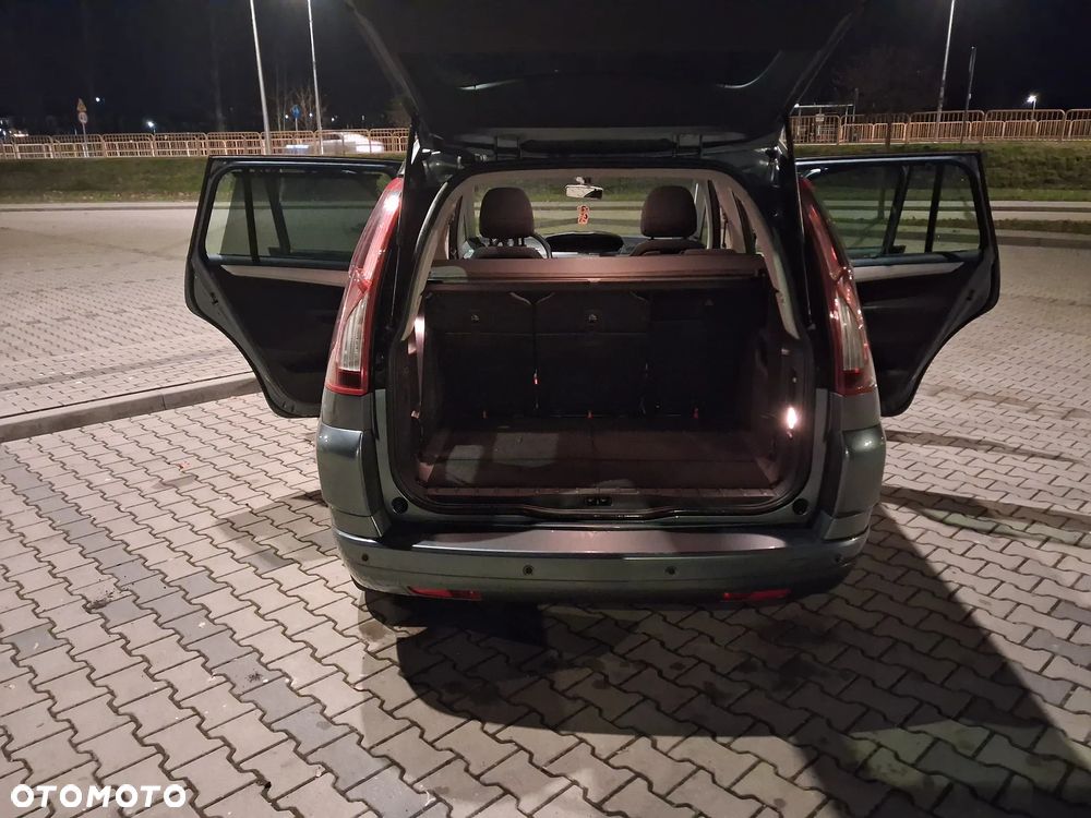 Citroën C4 Picasso - 15