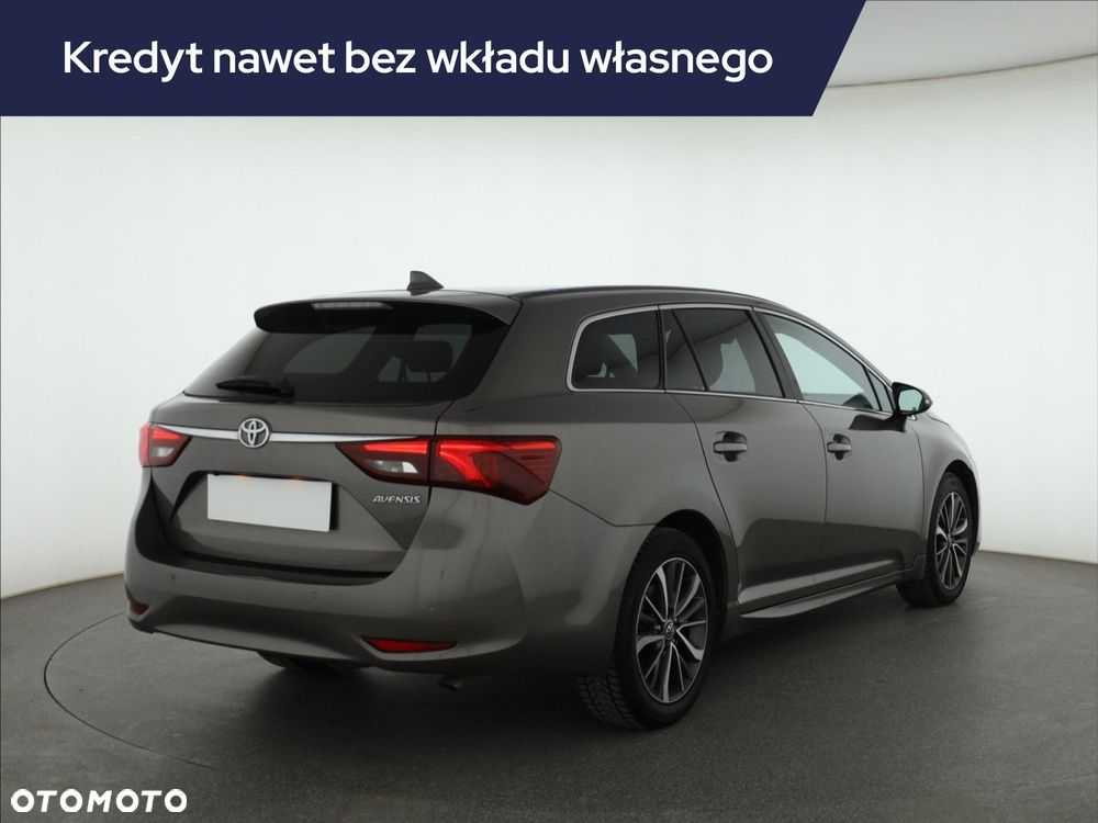 Toyota Avensis - 7