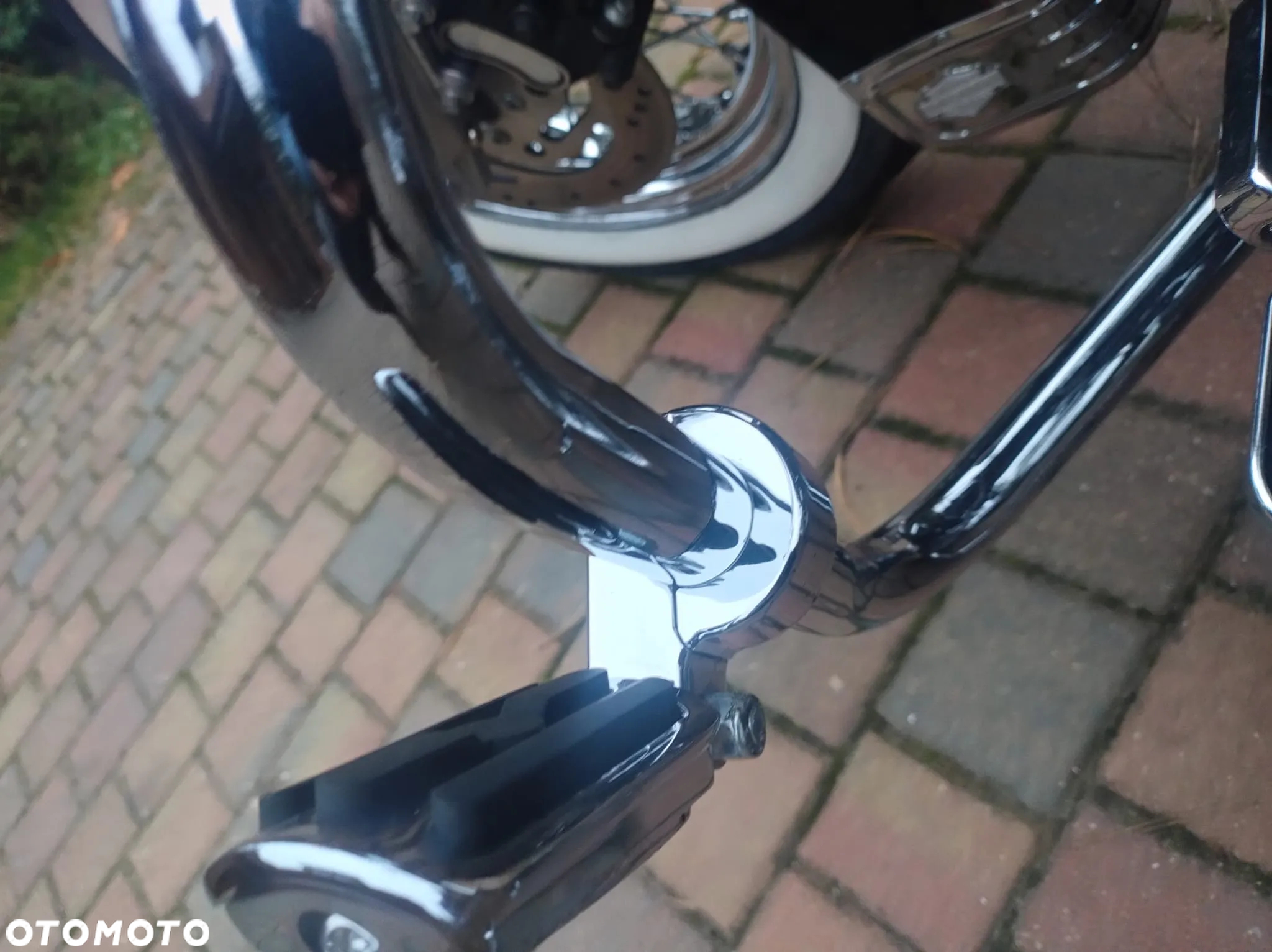 Harley-Davidson Softail Heritage Classic - 23