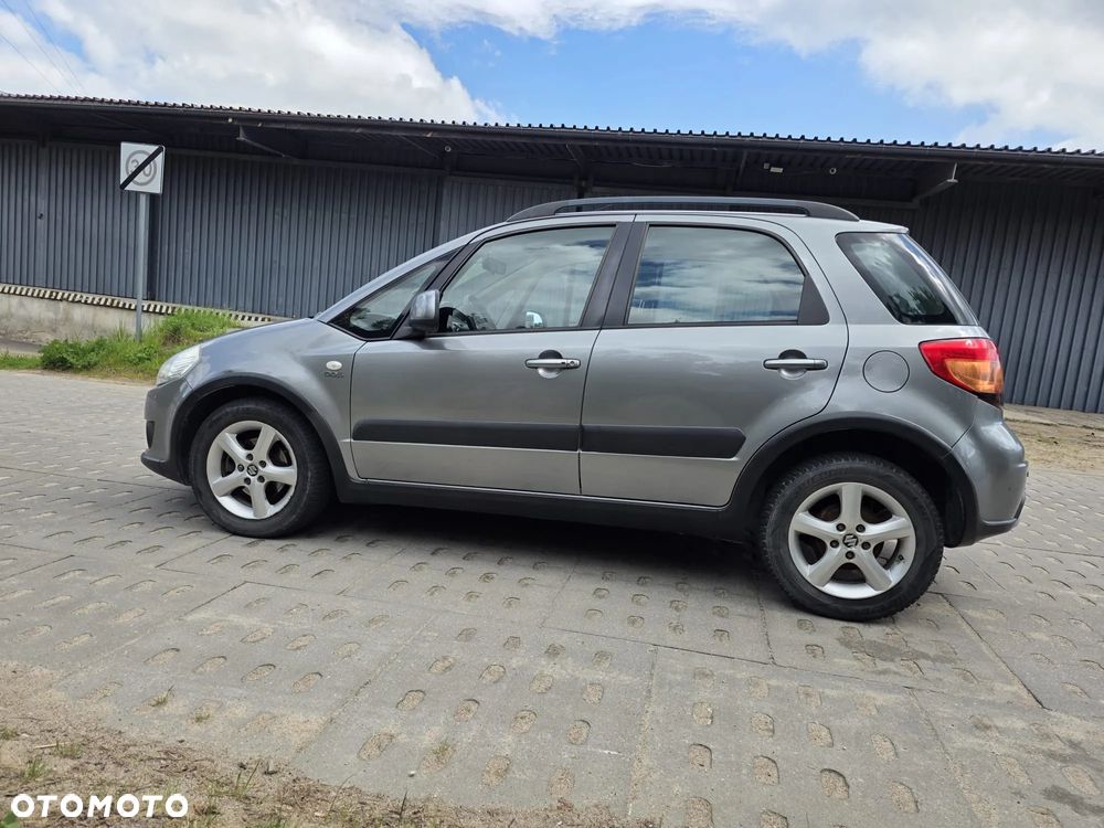 Suzuki SX4 - 5